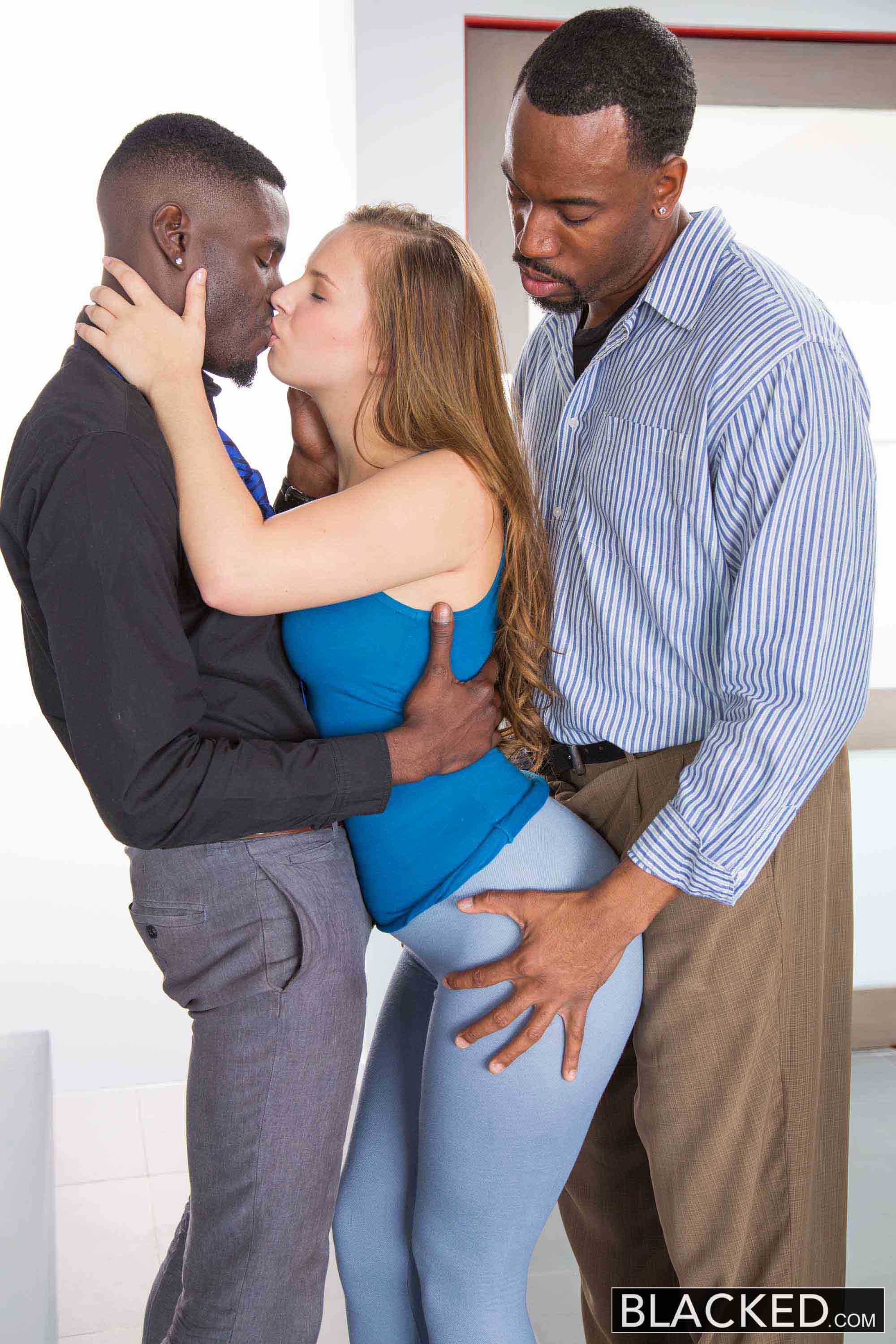 Minnesota Teen Tries First Interracial Threesome